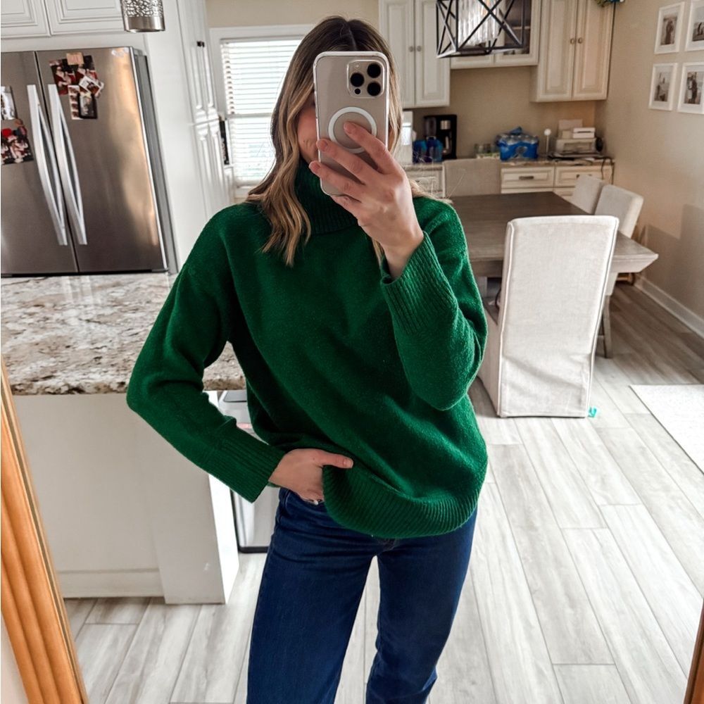 MANGO Green Wool Blend Turtleneck Sweater Medium